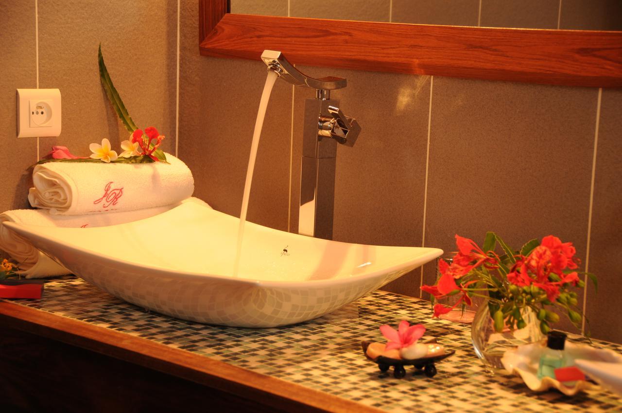 Le Jardin Du Roy Hotel Ranohira Exterior photo