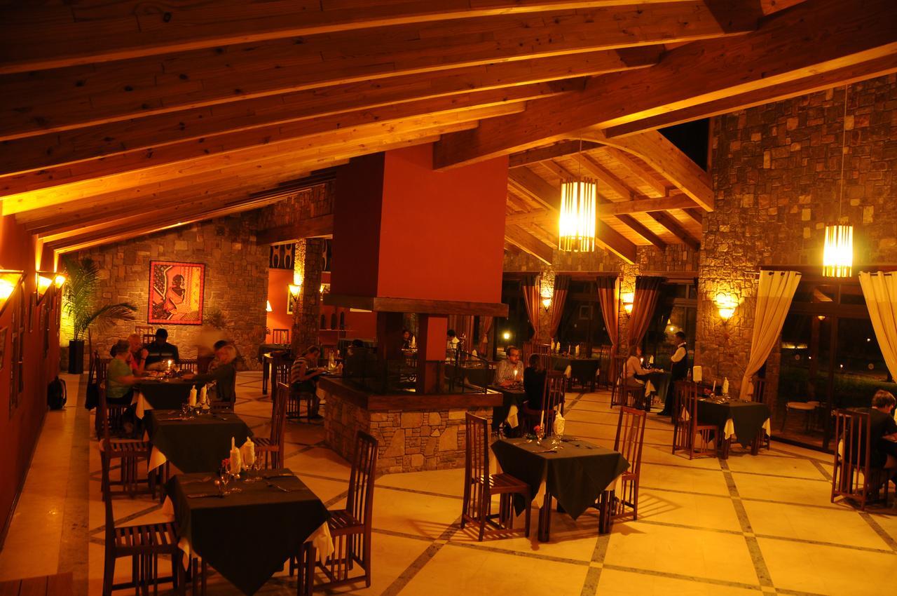 Le Jardin Du Roy Hotel Ranohira Exterior photo